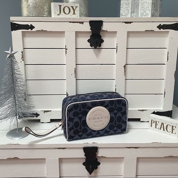 Coach Dempsey Large Boxy Cosmetic Case 20 Signature Denim With Coach Patch NWT - Picture 3 of 10